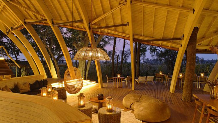 &Beyond Sandibe Safari Lodge - Lounge am Aben