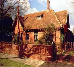 UNTERK�NFTE SOUTH AUSTRALIA - Buxton Manor, North Adelaide