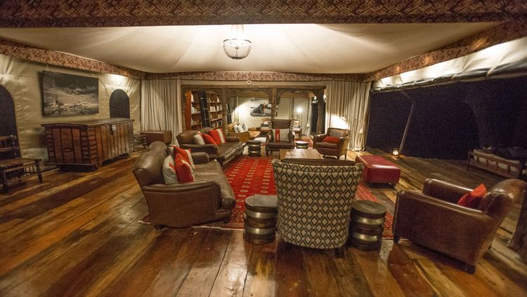 Duba Plains Camp - Lounge