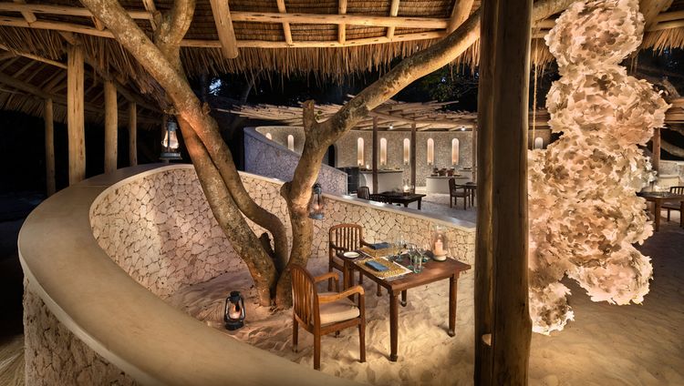 &Beyond Mnemba Island - Restaurant