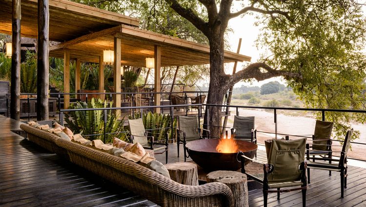 Singita Boulders Lodge - Am Feuer