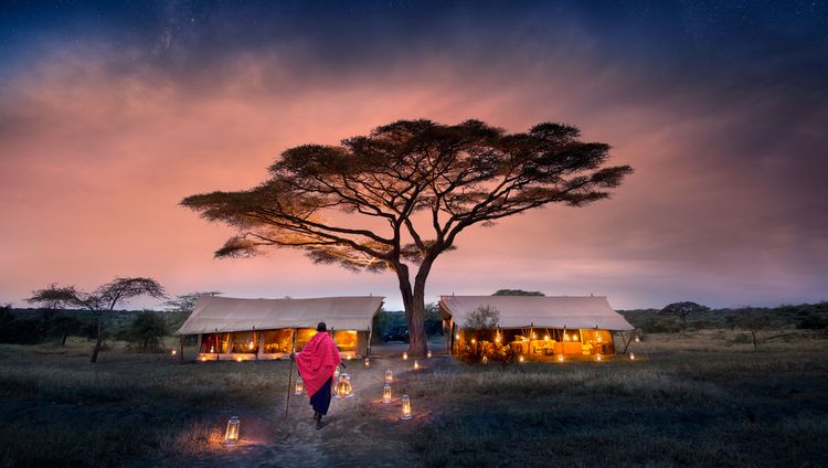 &Beyond Serengeti under Canvas - Camp im Sonn