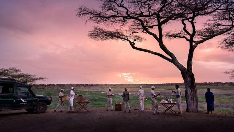 &Beyond Serengeti under Canvas - Sundowner