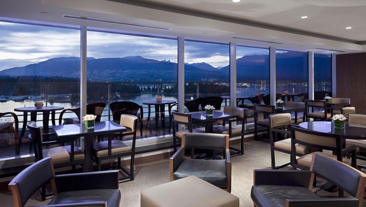 Fairmont Pacific Rim - Gold Lounge