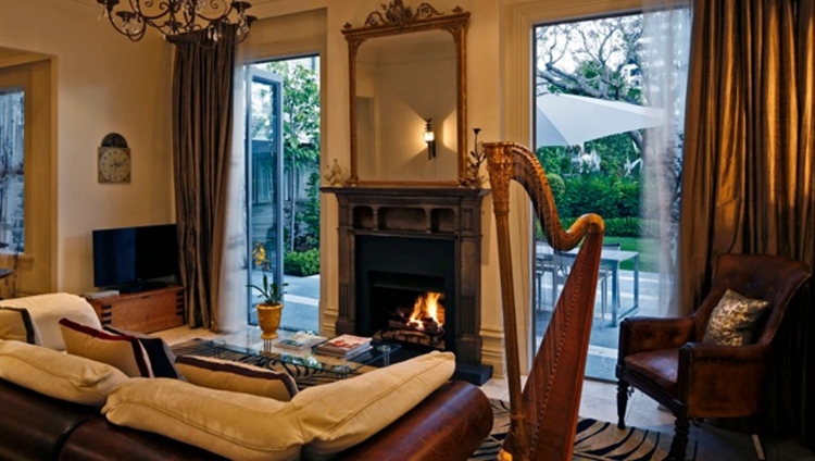 Mollies Hotel - Premier Garden Suite