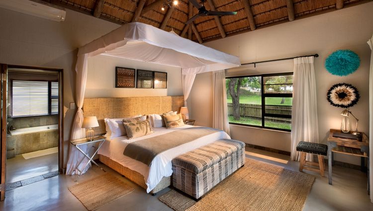 Makanyi Private Game Lodge - Matrula Suite