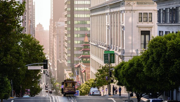 Ritz Carlton San Francisco - Cable Car
