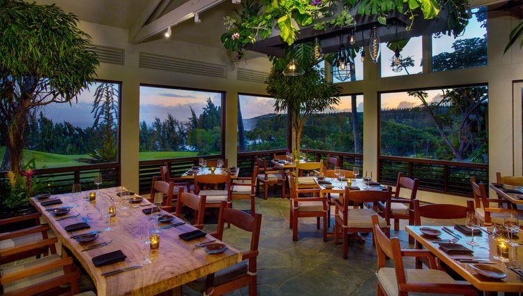 The Ritz-Carlton Maui - Banyan Tree Restauran