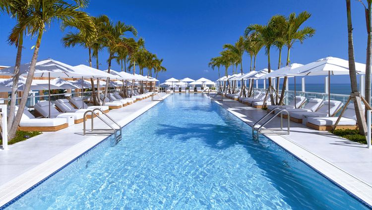 1 South Beach Hotel - Rooftop Pool
