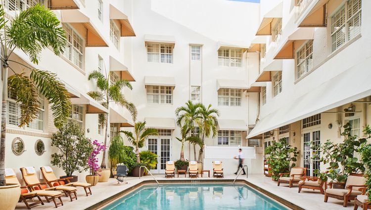 The Betsy Hotel - Courtyard Pool