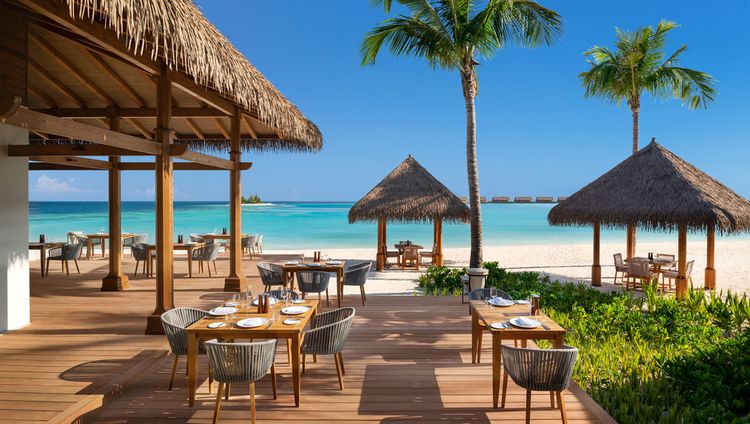 Waldorf Astoria Maldives - Tasting Deck