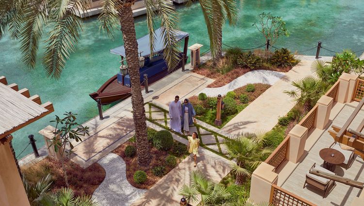 Jumeirah Malaiya Villas - Lage direkt am Kana