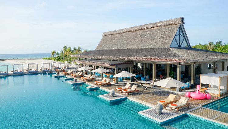 Grand Park Kodhipparu - Breeze Poolside