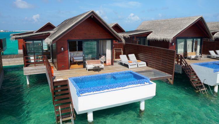 Grand Park Kodhipparu - Pool Water Villa