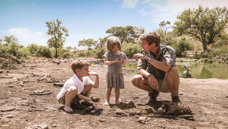 Tuningi Safari Lodge - Kinder auf Safari