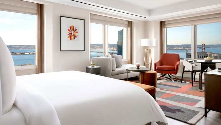 Four Seasons at Embarcadero - Golden Gate Sui