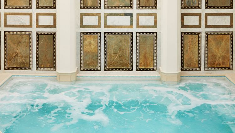 The Maybourne Beverly Hills - Mineral Pool