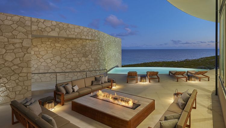 Southern Ocean Lodge - Pool am Great Room
