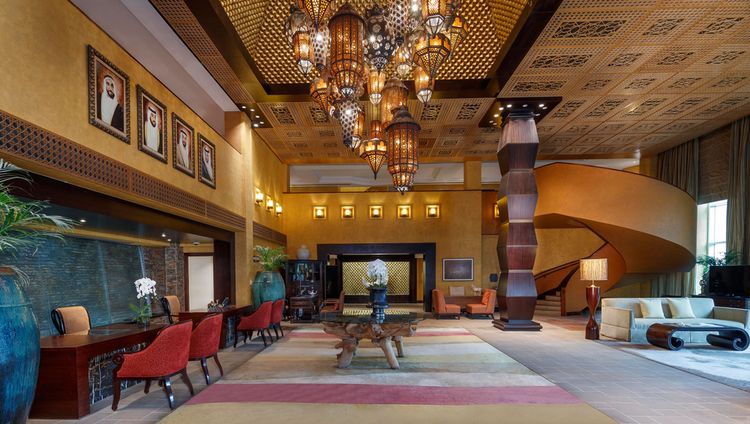 Anantara Desert Island Resort - Lobby