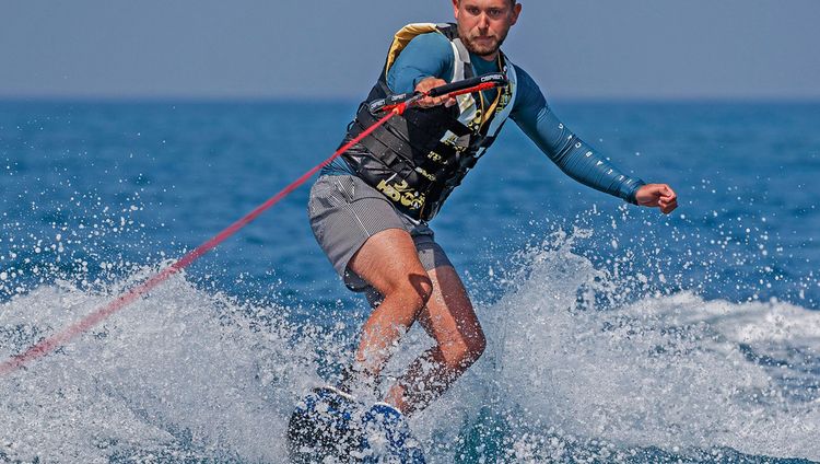 Anantara Desert Island Resort - Wake Boarding