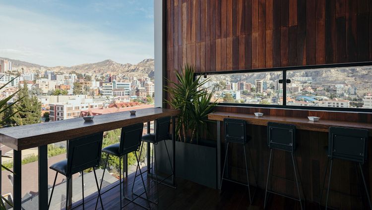 Atix Hotel - Terrasse der Bar