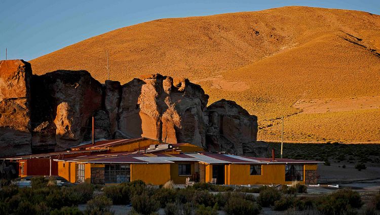 Mallcu Cueva - Hotel im Sonnenuntergang