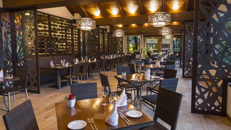 Suites Camino Real - Restaurant La Tranquera