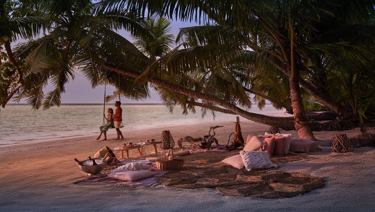 Waldorf Astoria Seychelles - Picknick am Stra