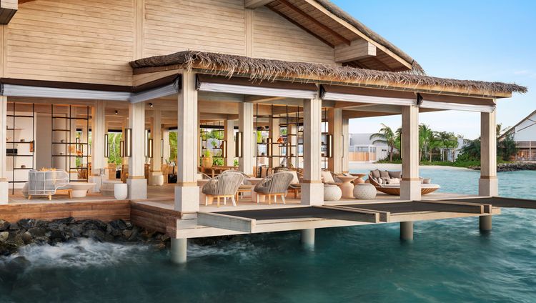 Hilton Maldives Amingiri - Sip Tea Lounge