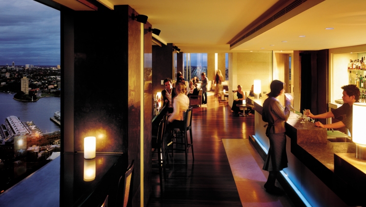 Shangri-La - Blu Bar on 36 Shangri-La - Blu Bar on 36