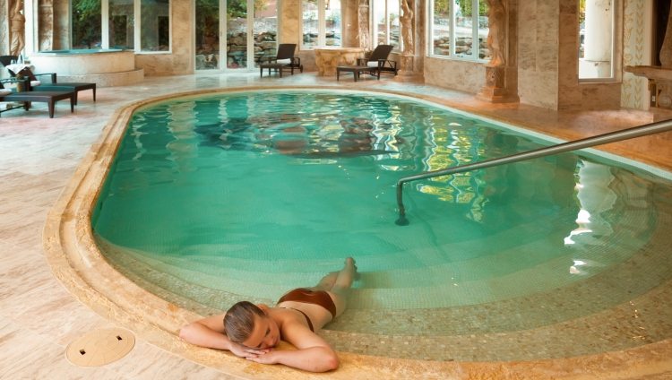 Nugget Point Boutique Hotel - Spa Heated Pool