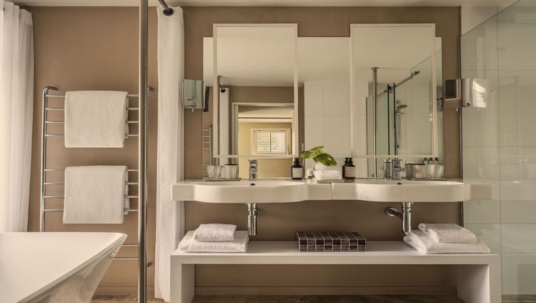 Rosewood Matakauri - Bad einer Suite