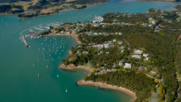 Bay of Islands Lodge - Landscape