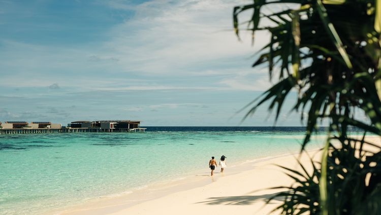 Park Hyatt Hadahaa - Strandspaziergang