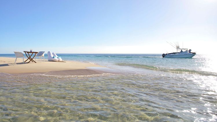 Azura Benguerra Island - Beach Picknick