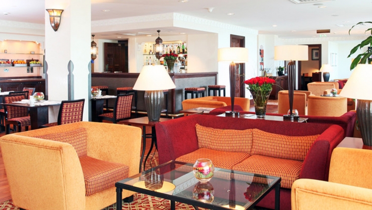 Al Qasr - Club Executive Lounge