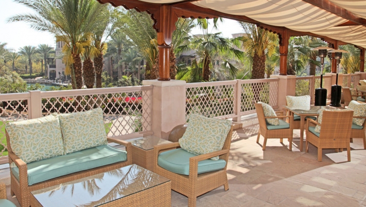 Al Qasr - Premium Leisure Club Terrasse