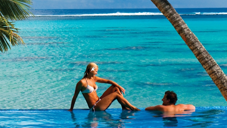 Little Polynesian Resort - Pool