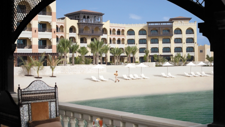 Shangri-La Qaryat Al Beri - Am Strand