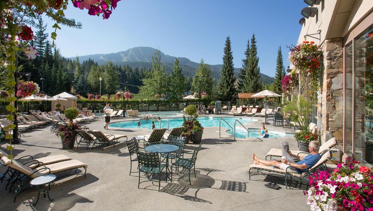 Fairmont Chateau Whistler - Pool