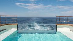 Ponant - Pool