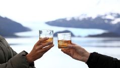 Australis - Whiskey auf Gletschereis